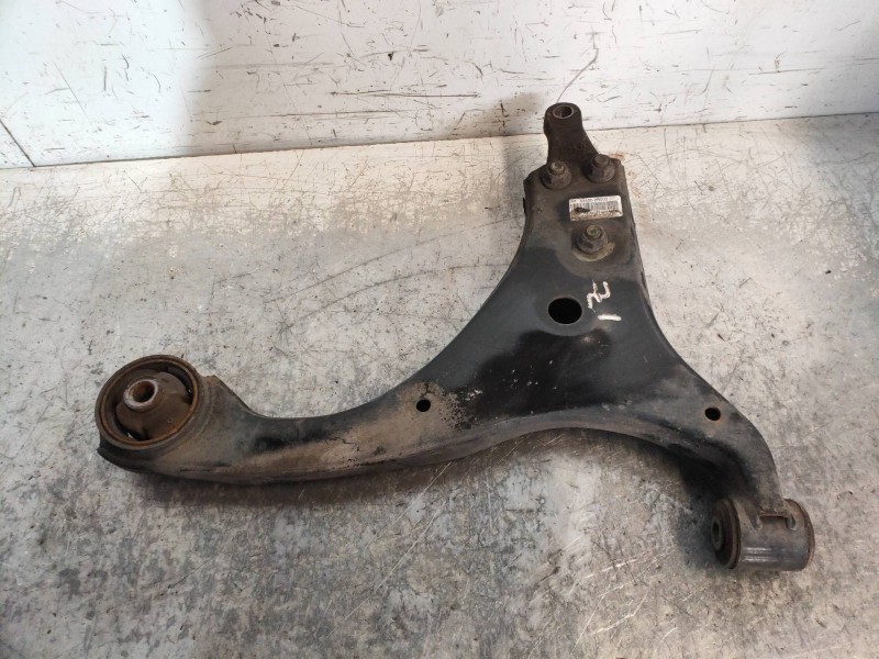 Recambio de brazo suspension inferior delantero izquierdo para hyundai i30 1.6 crdi cat referencia OEM IAM 545002R000  