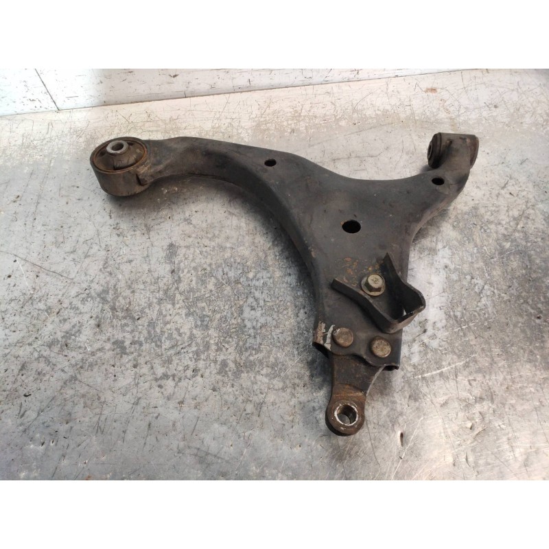 Recambio de brazo suspension inferior delantero izquierdo para hyundai i30 1.6 crdi cat referencia OEM IAM 545002R000  