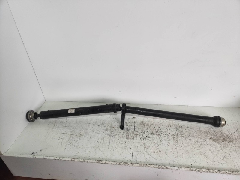 Recambio de transmision central para audi a4 ber. (b8) básico quattro referencia OEM IAM 8K0521101E  