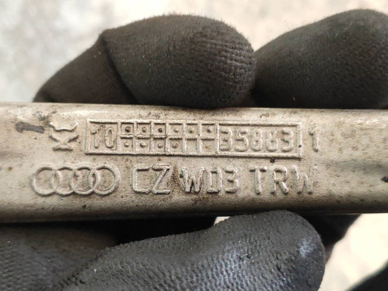 Recambio de brazo suspension inferior delantero izquierdo para audi a4 ber. (b8) básico quattro referencia OEM IAM CZWD3  