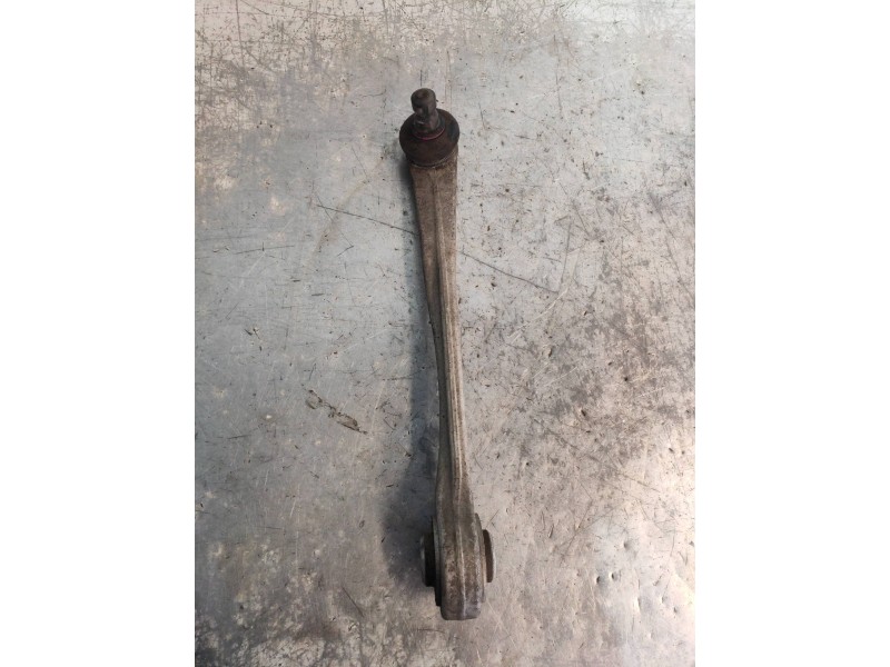 Recambio de brazo suspension inferior delantero derecho para audi a4 ber. (b8) básico quattro referencia OEM IAM CZWD3  