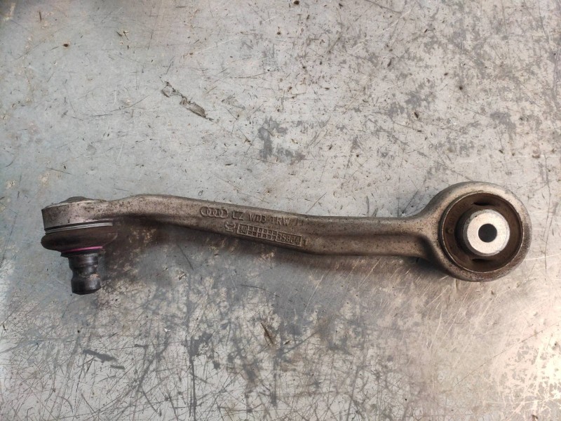 Recambio de brazo suspension inferior delantero derecho para audi a4 ber. (b8) básico quattro referencia OEM IAM CZWD3  
