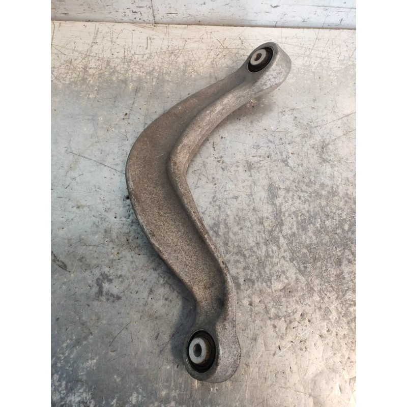 Recambio de brazo suspension superior trasero derecho para audi a4 ber. (b8) básico quattro referencia OEM IAM 8K0505324  