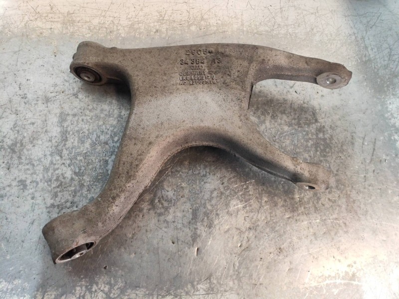 Recambio de brazo suspension inferior trasero derecho para audi a4 ber. (b8) básico quattro referencia OEM IAM 8K0505312J  
