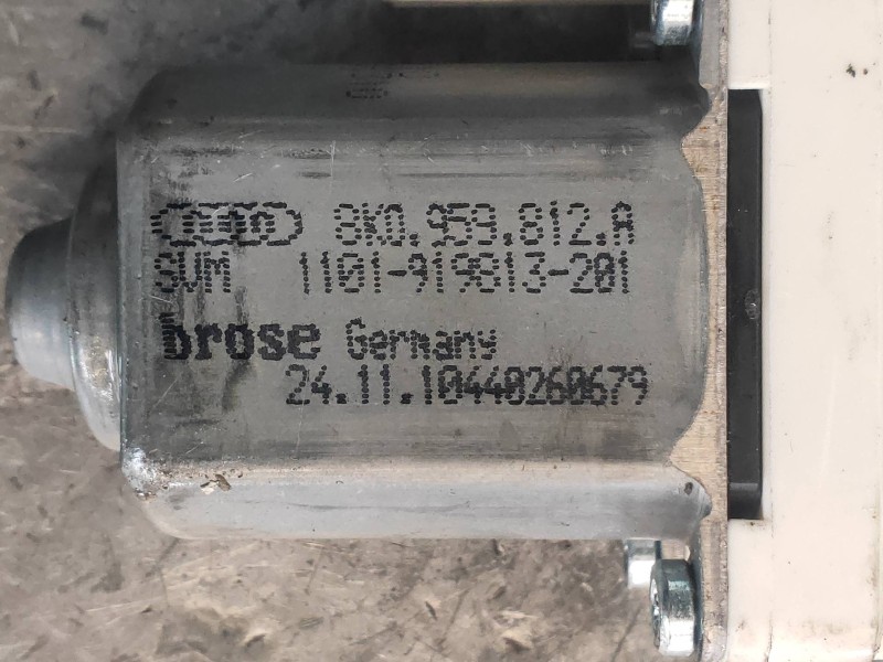 Recambio de elevalunas trasero derecho para audi a4 ber. (b8) básico quattro referencia OEM IAM 8K0959812A  