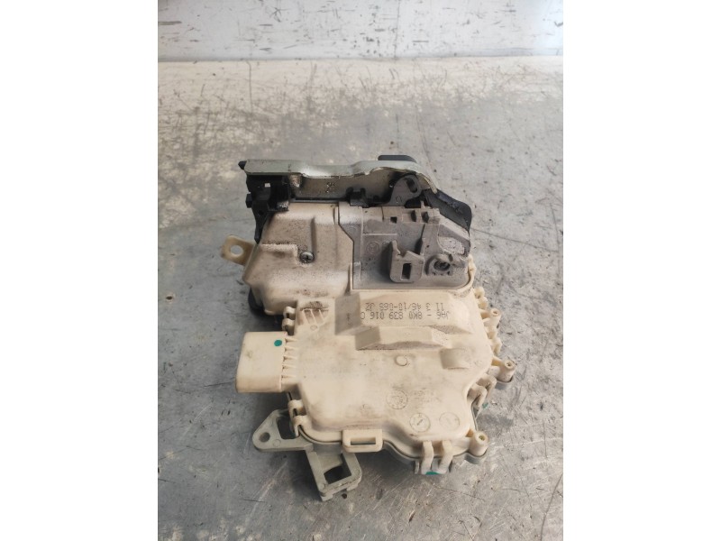 Recambio de motor cierre centralizado trasero derecho para audi a4 ber. (b8) básico quattro referencia OEM IAM 8K0839016C  