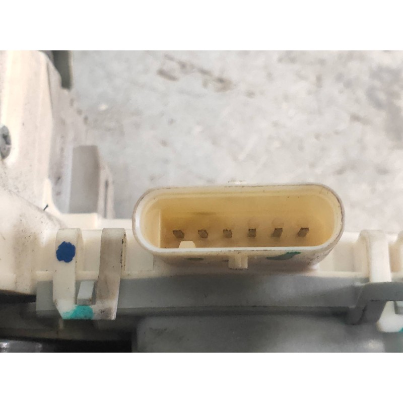 Recambio de motor cierre centralizado trasero derecho para audi a4 ber. (b8) básico quattro referencia OEM IAM 8K0839016C  