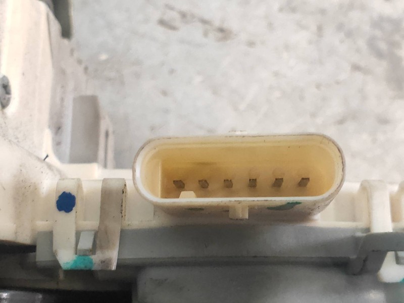 Recambio de motor cierre centralizado trasero derecho para audi a4 ber. (b8) básico quattro referencia OEM IAM 8K0839016C  