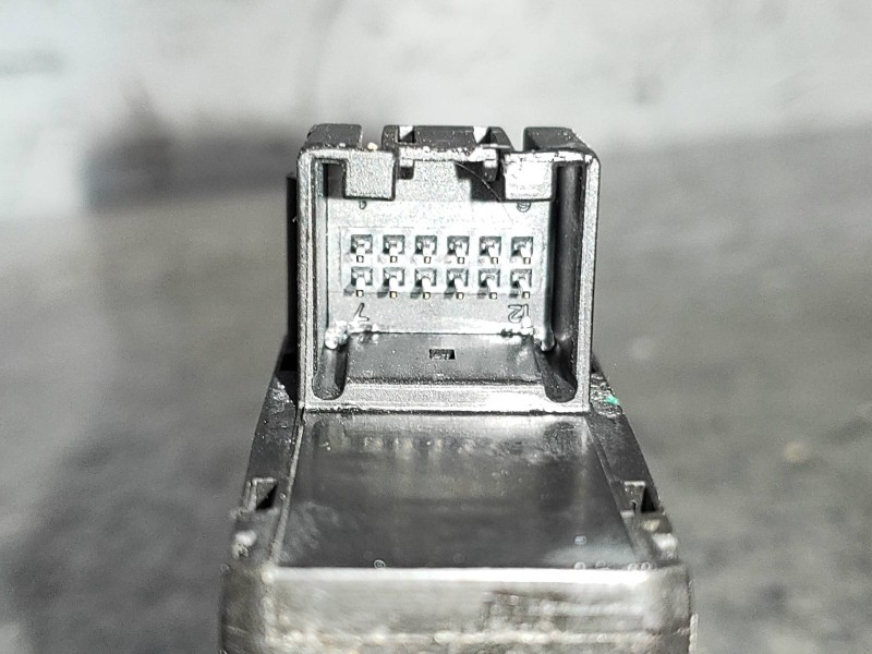 Recambio de mando multifuncion para audi a4 ber. (b8) básico quattro referencia OEM IAM 8K1927225B  