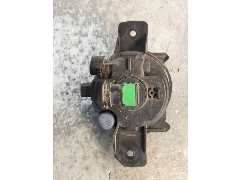 Recambio de faro antiniebla derecho para renault master kombi l1h1 3,0t referencia OEM IAM 8200002470  