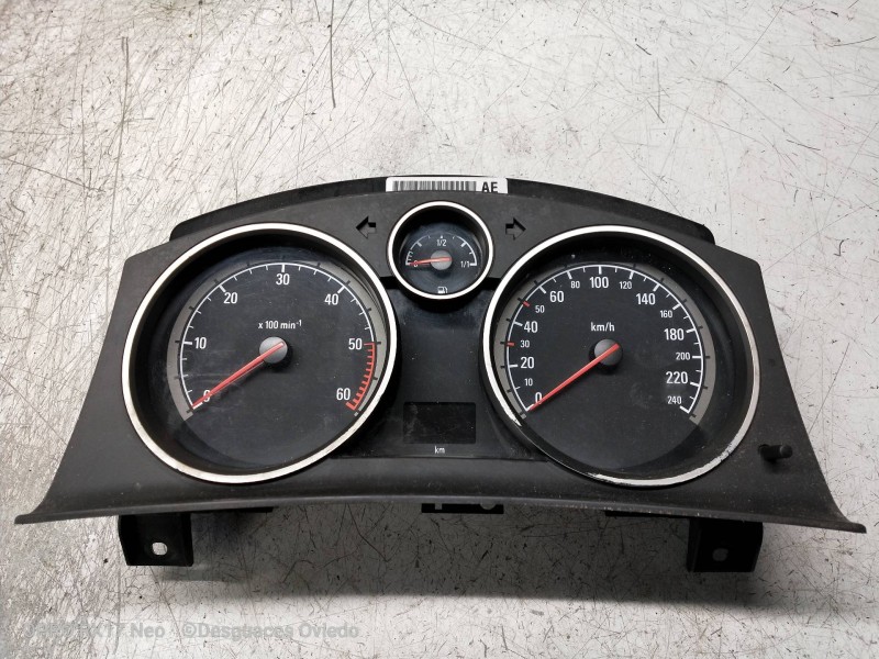 Recambio de cuadro instrumentos para opel zafira b enjoy referencia OEM IAM 13423860 AE 