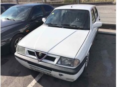 alfa romeo 33 berlina del año 1990