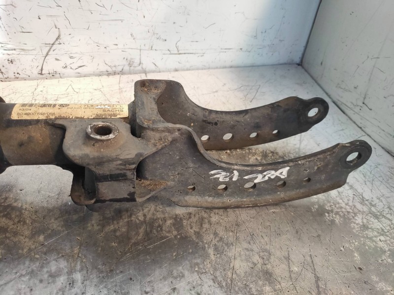Recambio de amortiguador delantero izquierdo para volkswagen touareg (7la) tdi r5 referencia OEM IAM 7L6412021M  