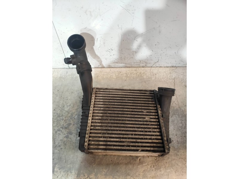 Recambio de intercooler para volkswagen touareg (7la) tdi r5 referencia OEM IAM 7L0145803A  