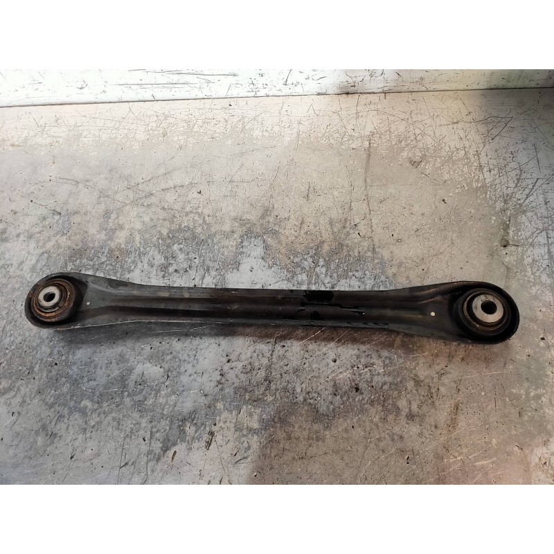 Recambio de brazo suspension superior trasero izquierdo para volkswagen touareg (7la) tdi r5 referencia OEM IAM 7L0501531B  