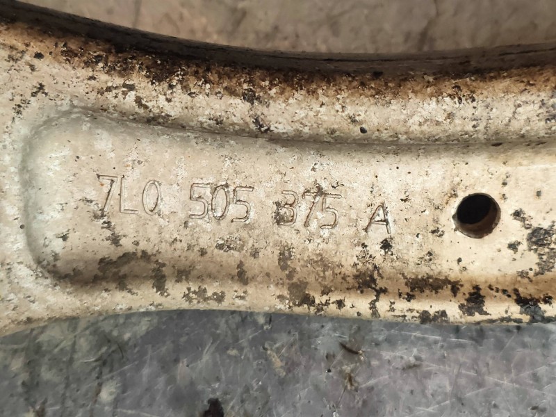 Recambio de brazo suspension superior trasero izquierdo para volkswagen touareg (7la) tdi r5 referencia OEM IAM 7L0505375A  