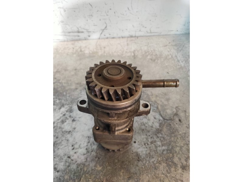 Recambio de bomba direccion para volkswagen touareg (7la) tdi r5 referencia OEM IAM 7H0422153A  