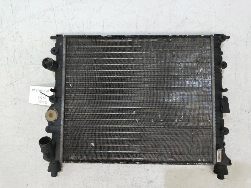 Recambio de radiador agua para renault clio ii fase ii (b/cb0) 1.5 dci diesel referencia OEM IAM 7701352603  