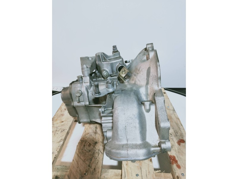 Recambio de caja cambios para opel astra g berlina club referencia OEM IAM F17W355 A13601 