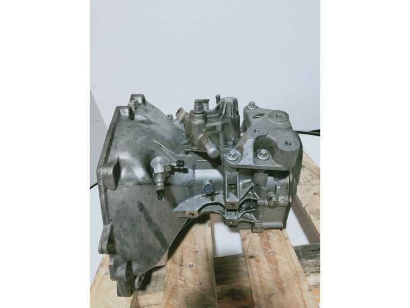 Recambio de caja cambios para opel astra g berlina club referencia OEM IAM F17W355 A13601 