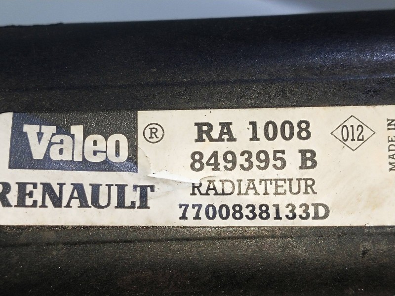 Recambio de radiador agua para renault megane i classic (la0) 1.6 referencia OEM IAM 7700838133D 849395B  Recambio de radiador agua para renault megane i classic (la0) 1.6 referencia OEM IAM 7700838133D 849395B