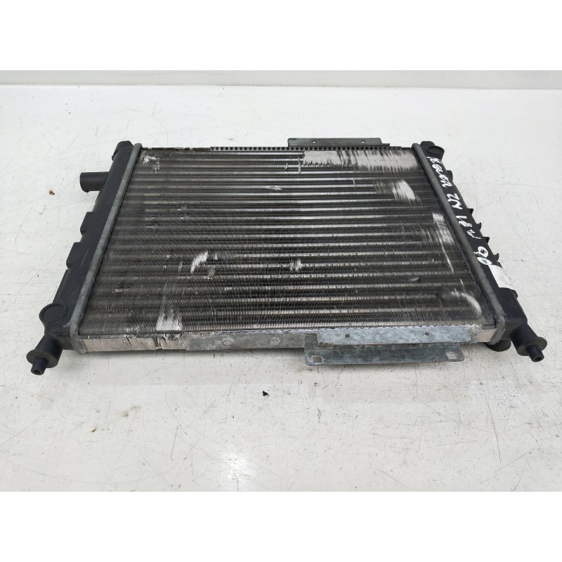 Recambio de radiador agua para mg rover serie 200 (xw) 1.4 16v referencia OEM IAM 869708Q 732759 