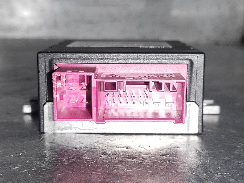 Recambio de modulo electronico para bmw serie 3 touring (e91) 320d referencia OEM IAM 16147218339 55892110 