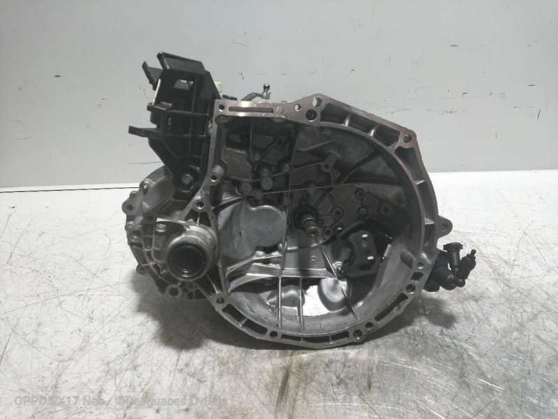 Recambio de caja cambios para peugeot 208 style referencia OEM IAM 20A701 1535419 