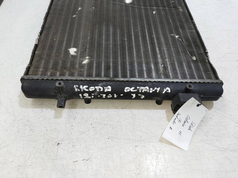 Recambio de radiador agua para skoda octavia berlina (1u2) 1.8 cat (agn) referencia OEM IAM   