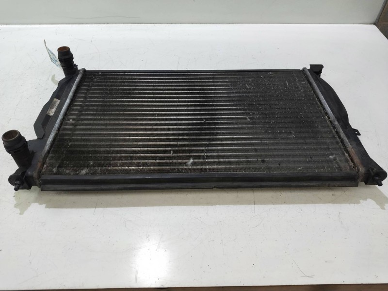 Recambio de radiador agua para skoda superb (3u4) classic referencia OEM IAM 8D0121251AT  