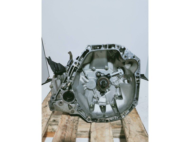 Recambio de caja cambios para renault clio iii 1.4 16v referencia OEM IAM JH3172 S020163 
