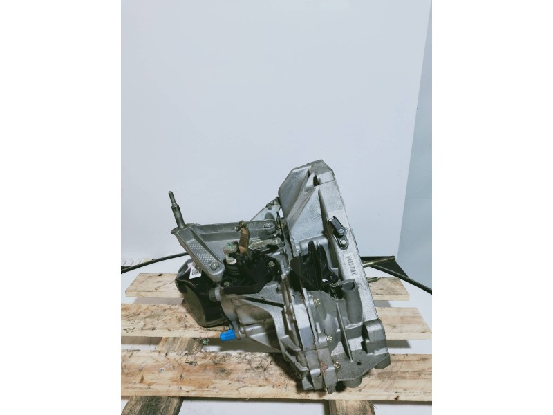 Recambio de caja cambios para renault clio iii 1.4 16v referencia OEM IAM JH3172 S020163 