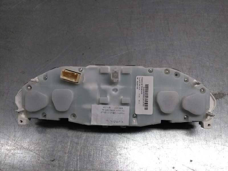 Recambio de cuadro instrumentos para peugeot 208 style referencia OEM IAM 9822621180 00 