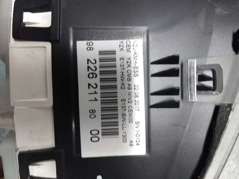 Recambio de cuadro instrumentos para peugeot 208 style referencia OEM IAM 9822621180 00 