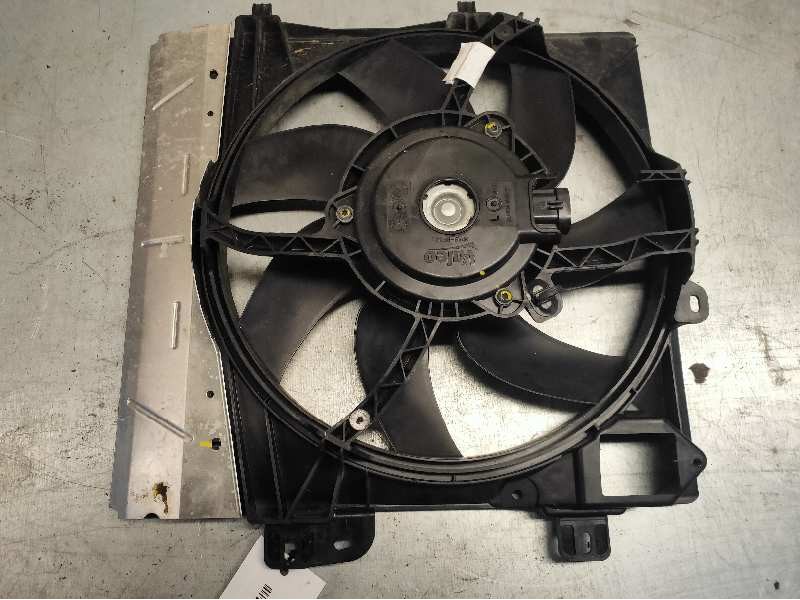 Recambio de electroventilador para peugeot 208 style referencia OEM IAM 9812028580 M159983 