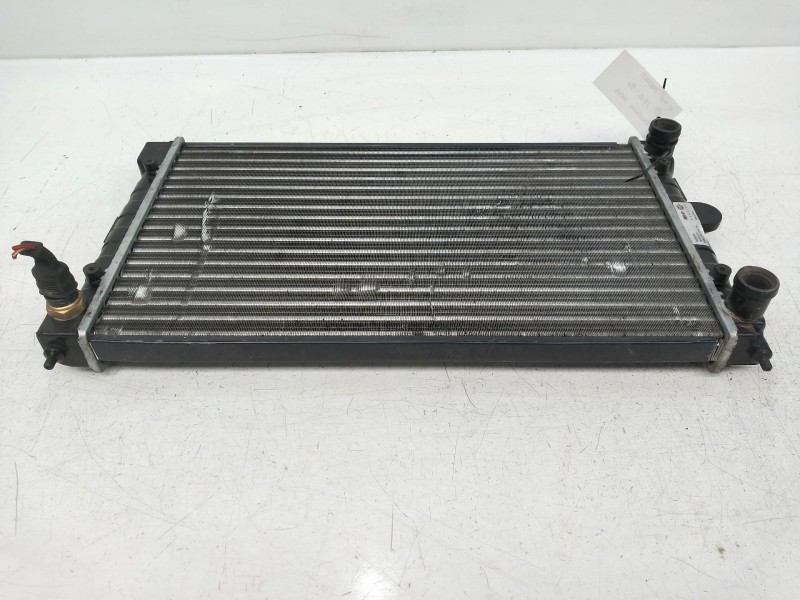 Recambio de radiador agua para volkswagen passat berlina (312) 1.8 referencia OEM IAM 8MK376773721 99000936  Recambio de radiador agua para volkswagen passat berlina (312) 1.8 referencia OEM IAM 8MK376773721 99000936