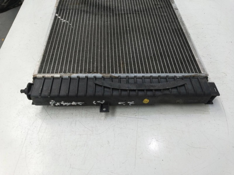 Recambio de radiador agua para volkswagen passat berlina (3b2) 1.8 referencia OEM IAM    Recambio de radiador agua para volkswagen passat berlina (3b2) 1.8 referencia OEM IAM