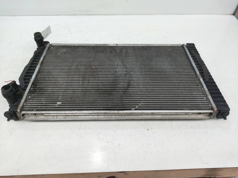 Recambio de radiador agua para volkswagen passat berlina (3b2) 1.8 referencia OEM IAM    Recambio de radiador agua para volkswagen passat berlina (3b2) 1.8 referencia OEM IAM