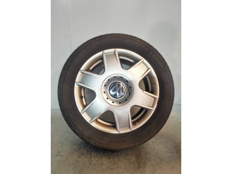 Recambio de juego llantas para volkswagen bora berlina (1j2) highline referencia OEM IAM  CUBIERTAS 205/55/16