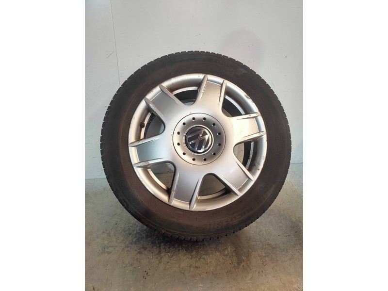 Recambio de juego llantas para volkswagen bora berlina (1j2) highline referencia OEM IAM  CUBIERTAS 205/55/16