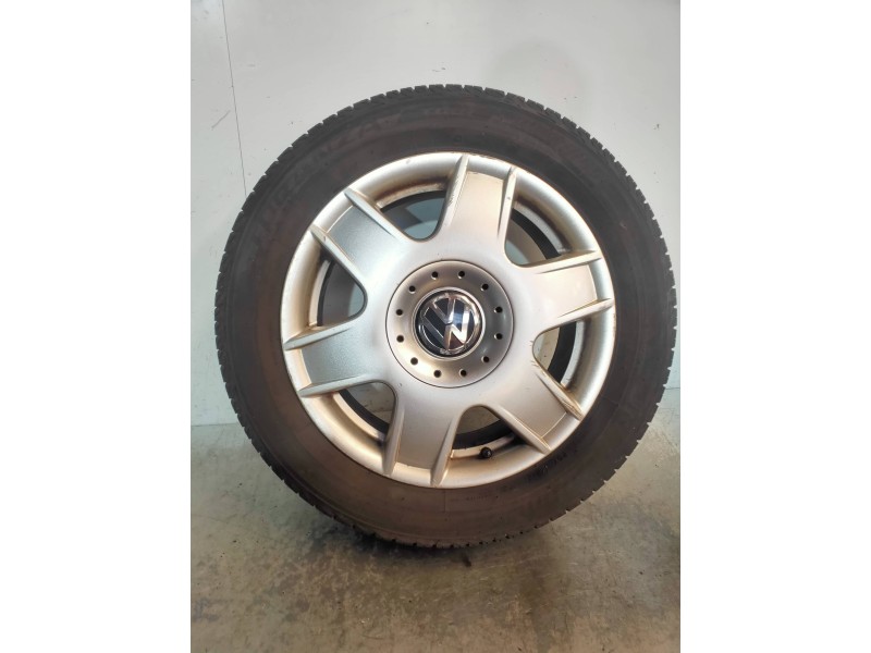 Recambio de juego llantas para volkswagen bora berlina (1j2) highline referencia OEM IAM  CUBIERTAS 205/55/16
