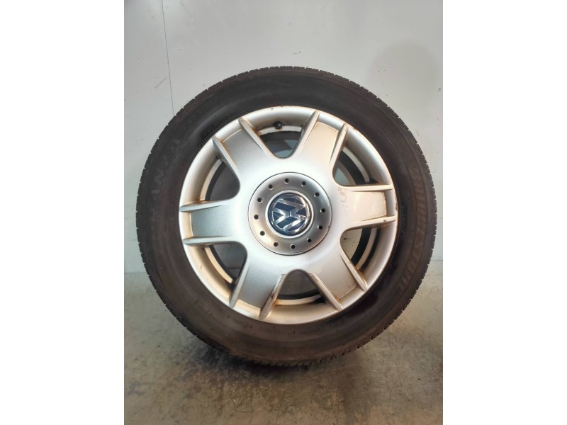 Recambio de juego llantas para volkswagen bora berlina (1j2) highline referencia OEM IAM  CUBIERTAS 205/55/16