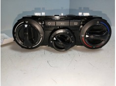 Recambio de mando calefaccion / aire acondicionado para peugeot 208 style referencia OEM IAM 9819611577 T77304B E1178373