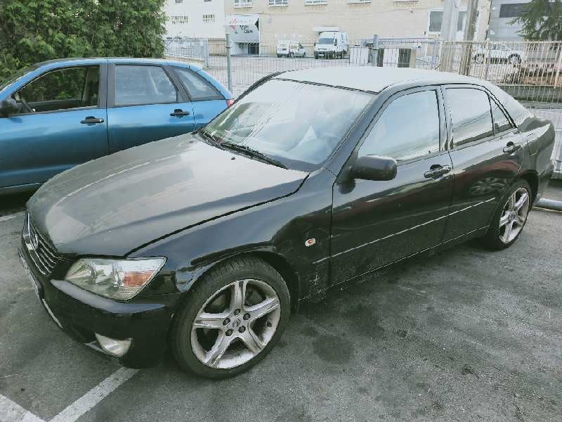 lexus is200 (gxe10) del año 2000