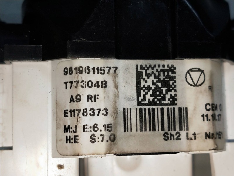 Recambio de mando calefaccion / aire acondicionado para peugeot 208 style referencia OEM IAM 9819611577 T77304B E1178373