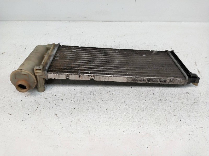 Recambio de radiador agua para fiat panda referencia OEM IAM 597654W0  