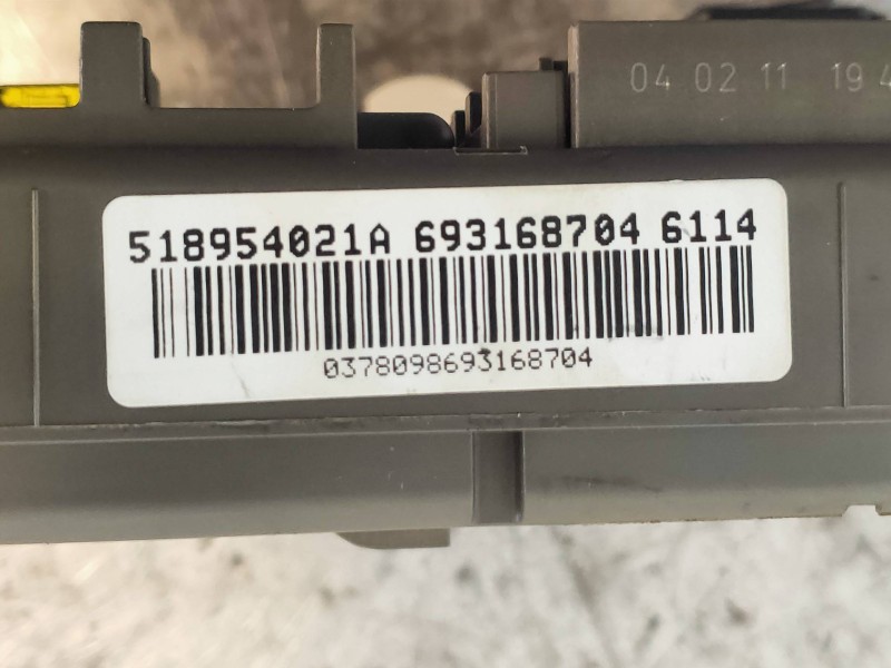 Recambio de caja reles / fusibles para bmw x6 (e71) xdrive40d referencia OEM IAM 518954021A 693168704 