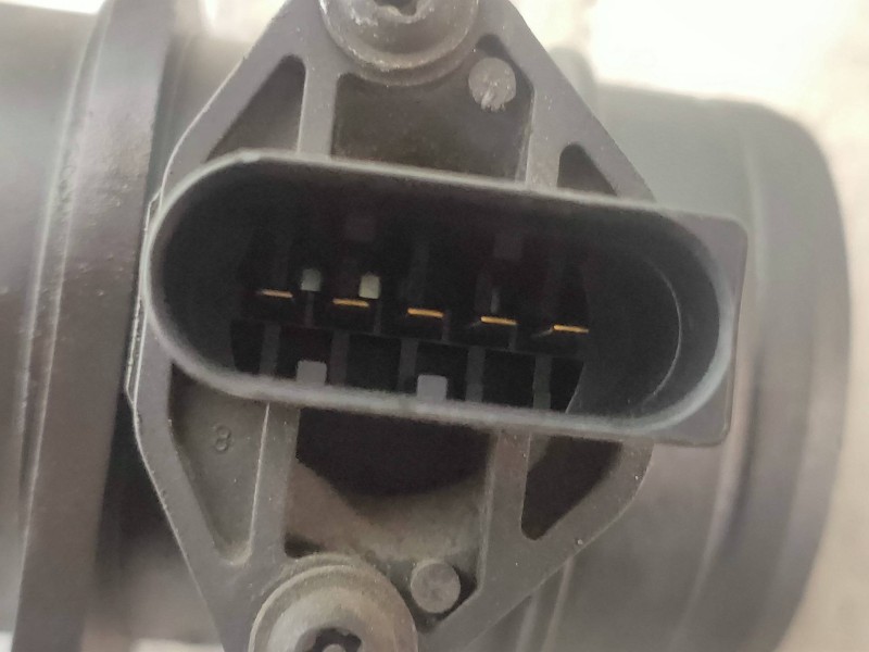 Recambio de caudalimetro para volkswagen golf iv berlina (1j1) básico referencia OEM IAM 0281002531 038906461B 