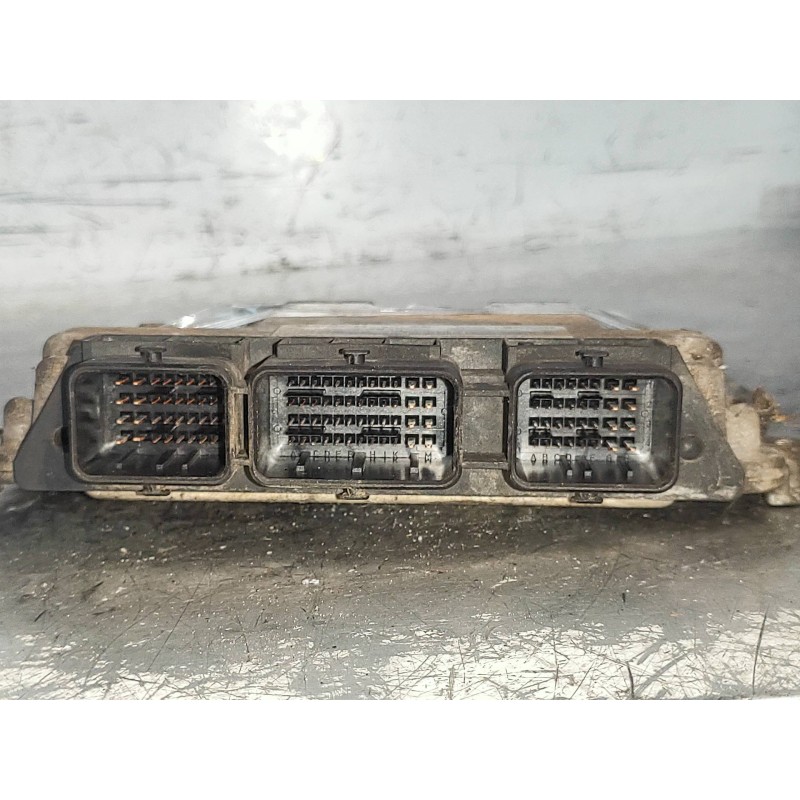 Recambio de centralita motor uce para renault master ii phase 2 caja cerrada l1h1 caja cerrada 3.3 to referencia OEM IAM 0281011