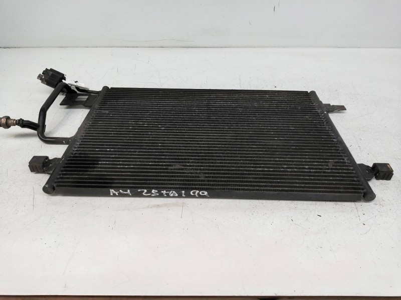 Recambio de condensador / radiador aire acondicionado para audi a4 avant (b5) 2.5 tdi referencia OEM IAM 4825941 4945635 